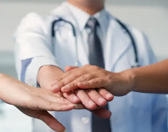 Dedicated to cultivating teaching, research and innovative professionals, Cathay General Hospital strives to create a workplace that fosters both professional growth and happiness.圖片展示