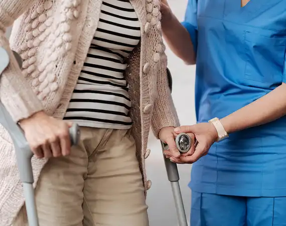 Cathay General Hospital promotes health from operational sites to nearby communities. and with a global vision, it supports international medical aid and talent training to enhance health around the world.圖片展示